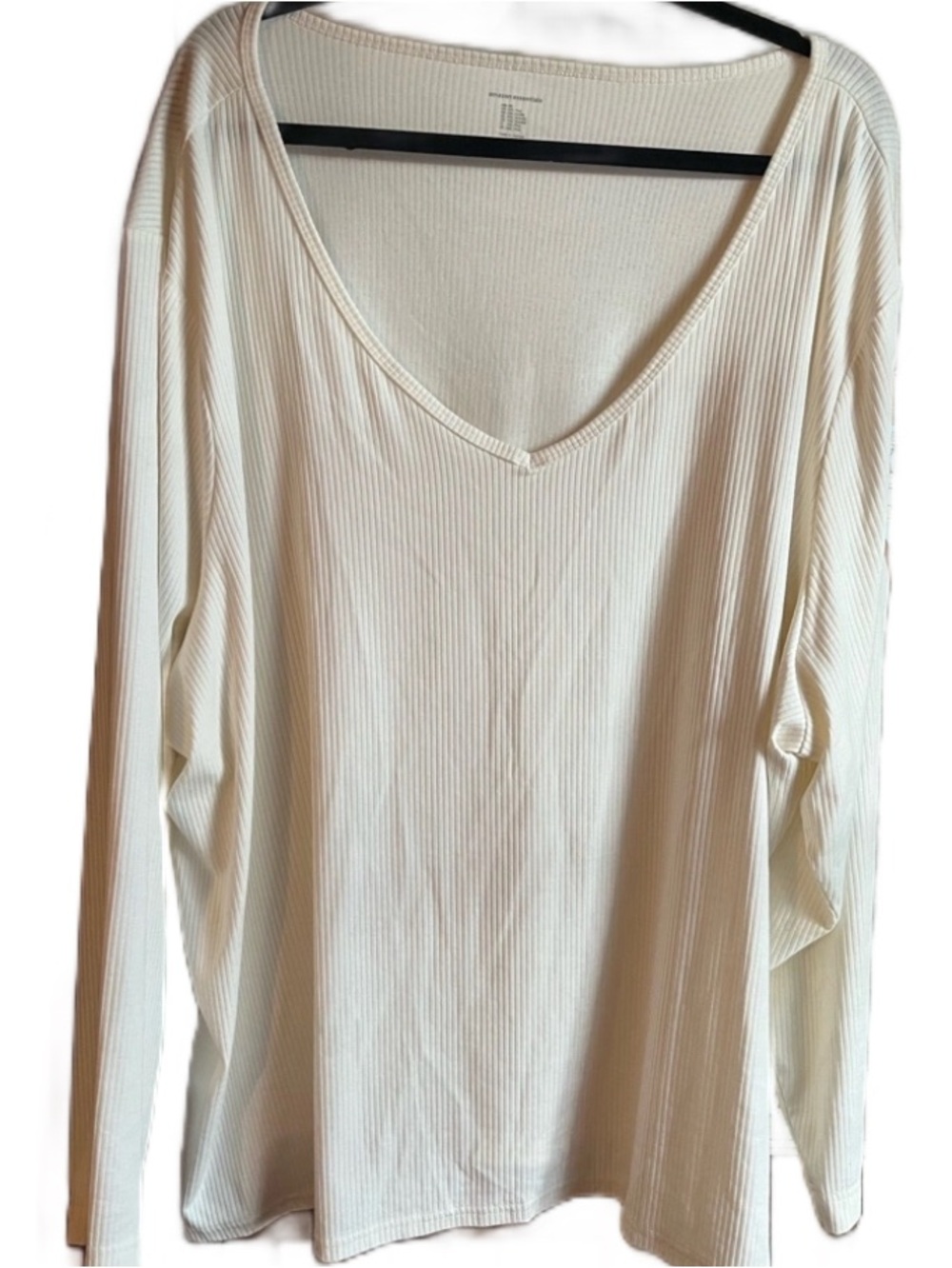 Amazon Essentials Women's Ribbed V-Neck Long Sleeve Top - Cream
